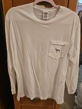 PINK Victoria's Secret Men's Long-Sleeve Pocket Tee in White with Dog Logo
